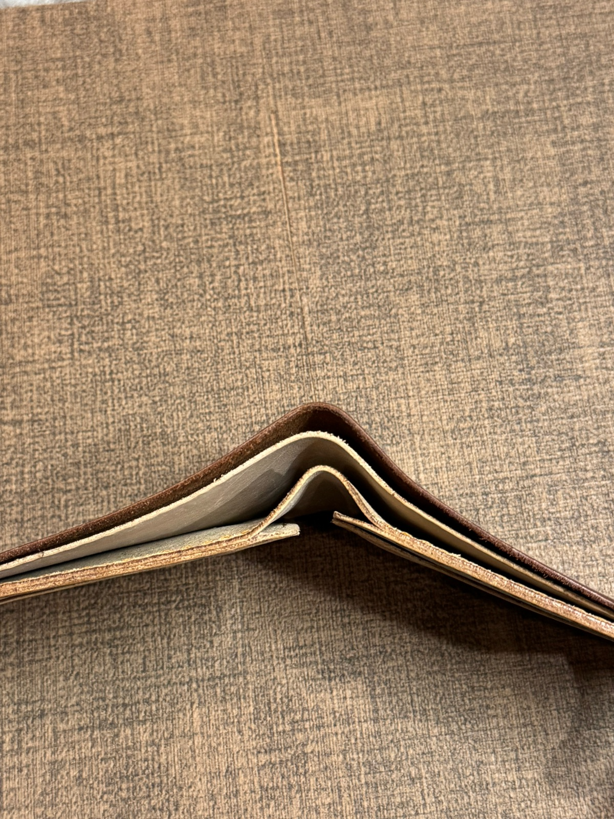 Pure Leather Handmade Wallet – Mid-Tier Edition - Image 3