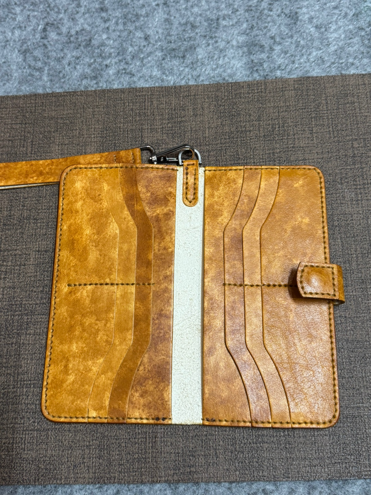 Vegtan Leather Handmade Wallet – Organizer Edition - Image 2
