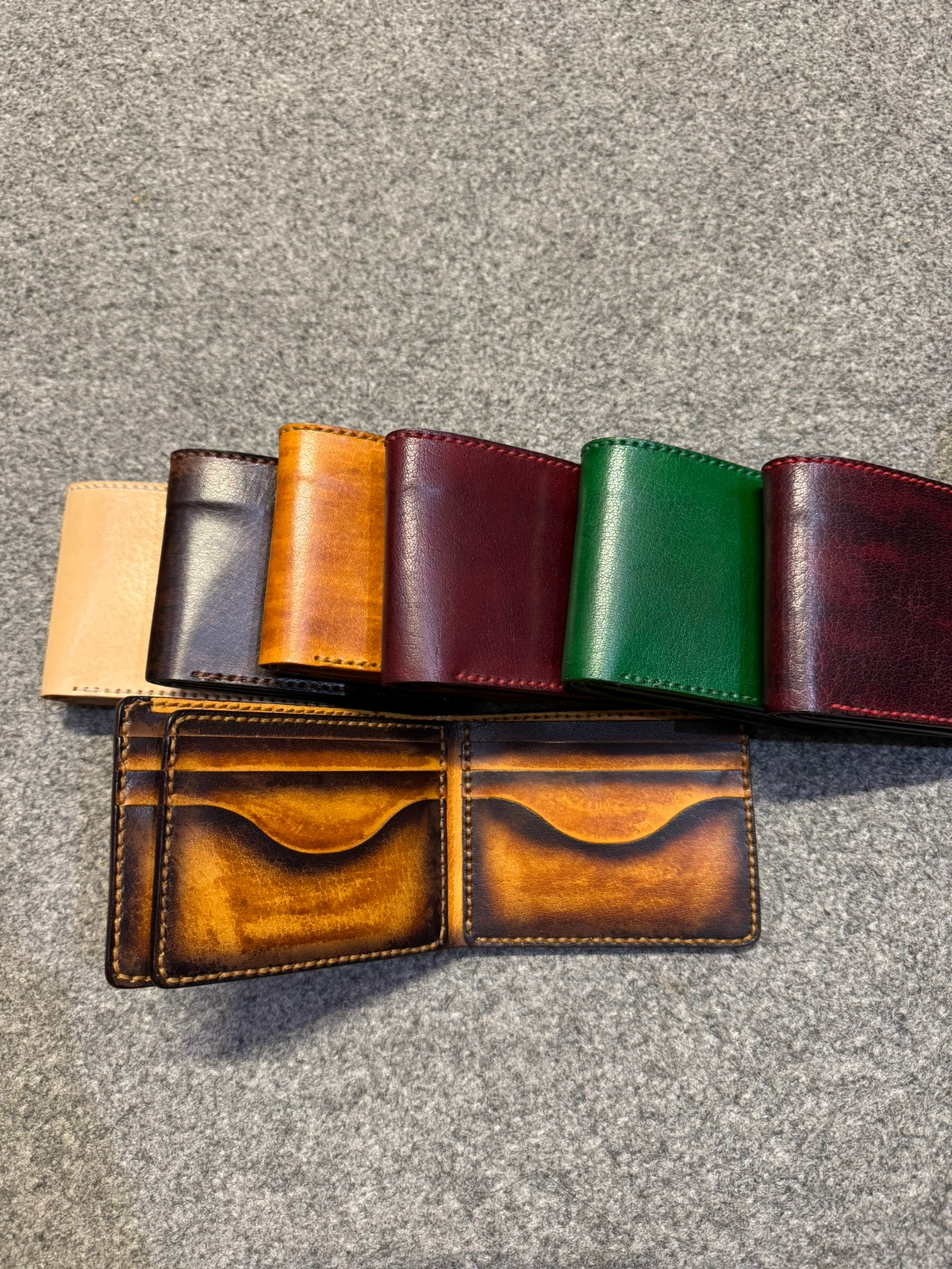 Diamond 3 Hand-Dyed Vegtan Leather Wallet Eleven Card Slots - Image 3