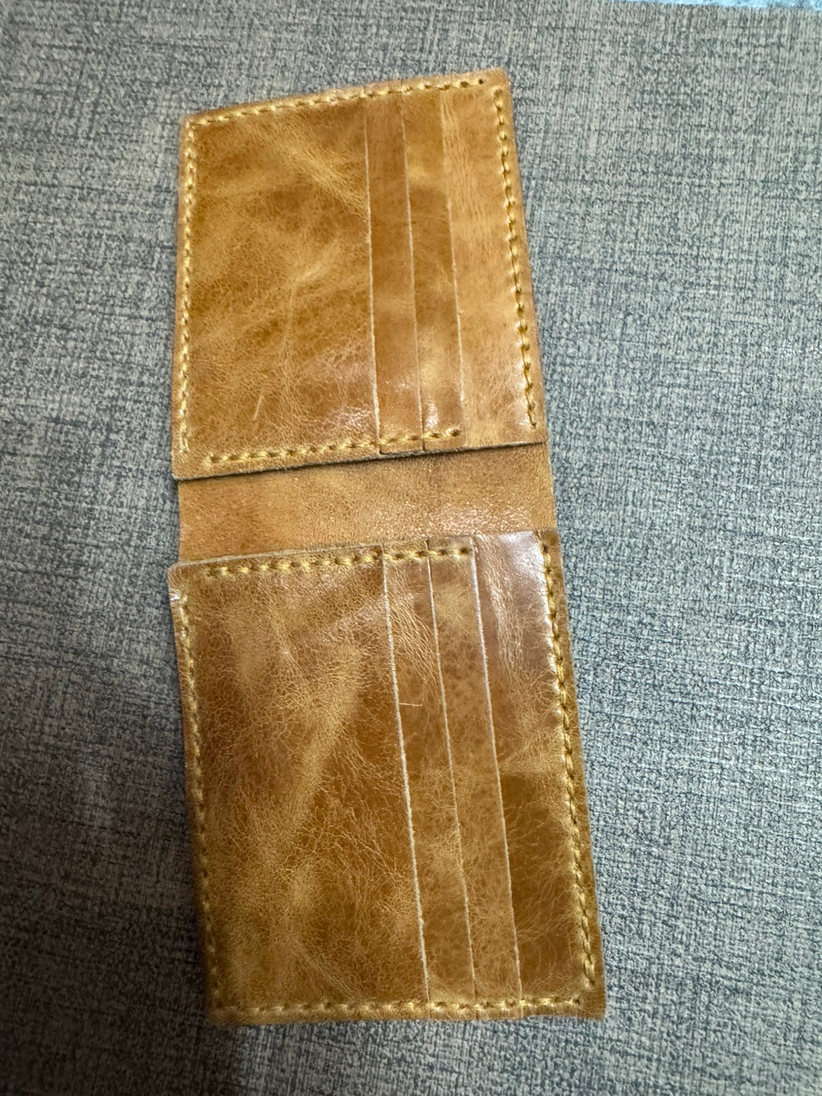 Pure Apple Pullup Leather Handmade Wallet - Image 2