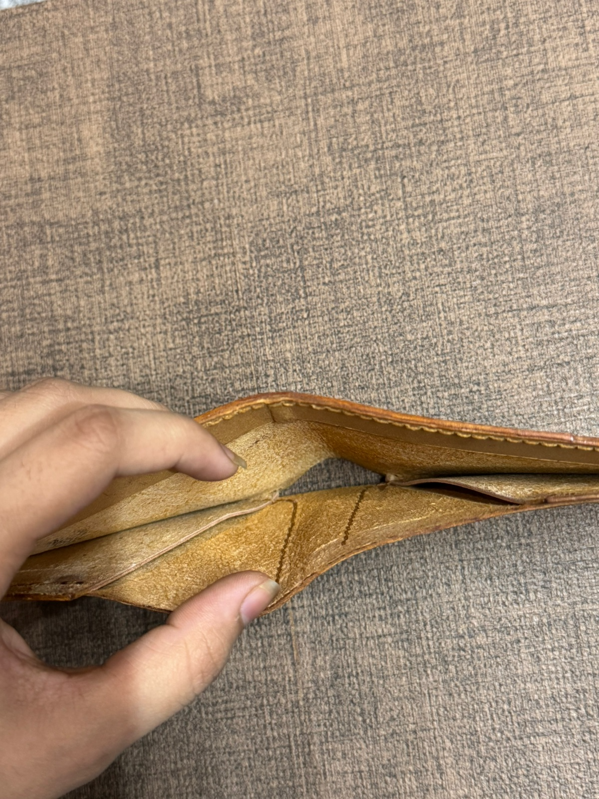 Tiger Super Classic – Vegtan Leather Handmade Wallet - Image 2