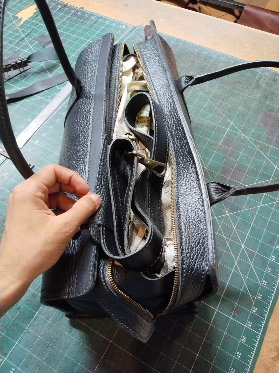 Mild Grain Leather Handmade Bag - Image 4