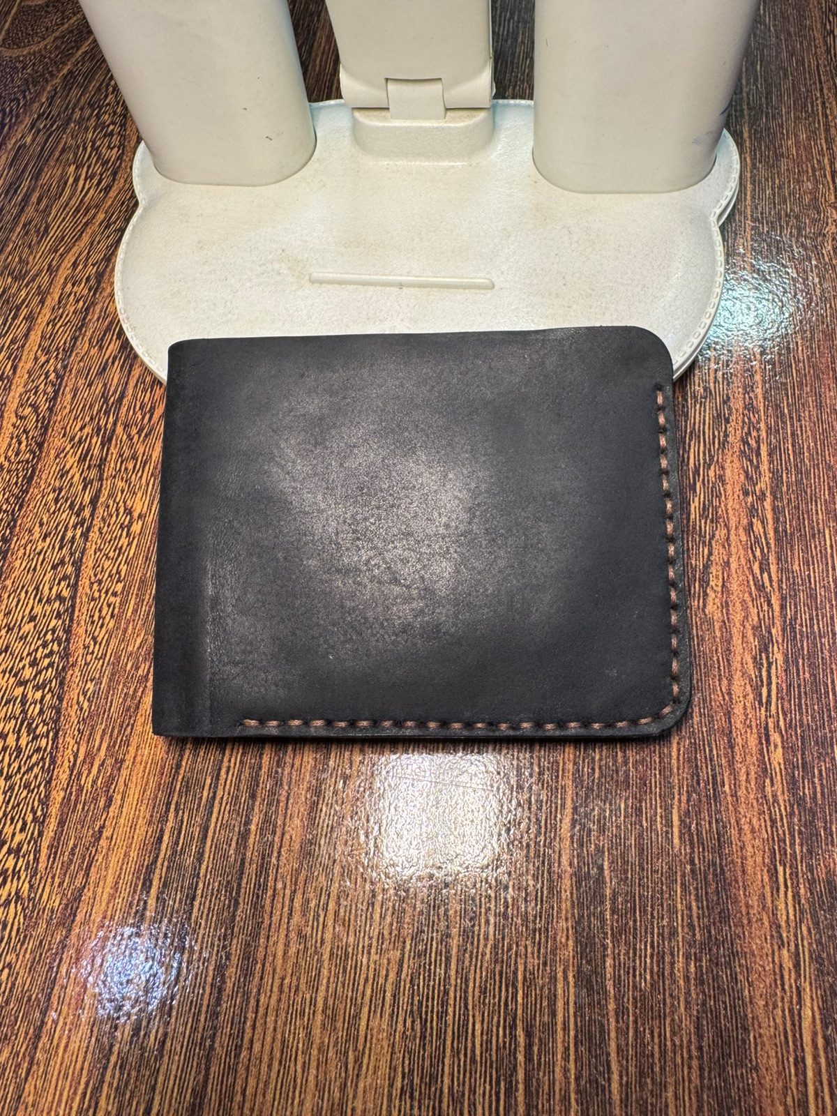 Pure Leather Handmade Wallet – No-Frills Design